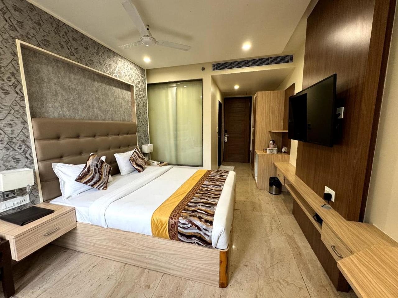 Hotel River Rhythm Assi Ghat Варанаси Екстериор снимка
