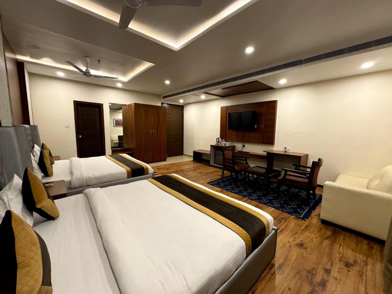 Hotel River Rhythm Assi Ghat Варанаси Екстериор снимка
