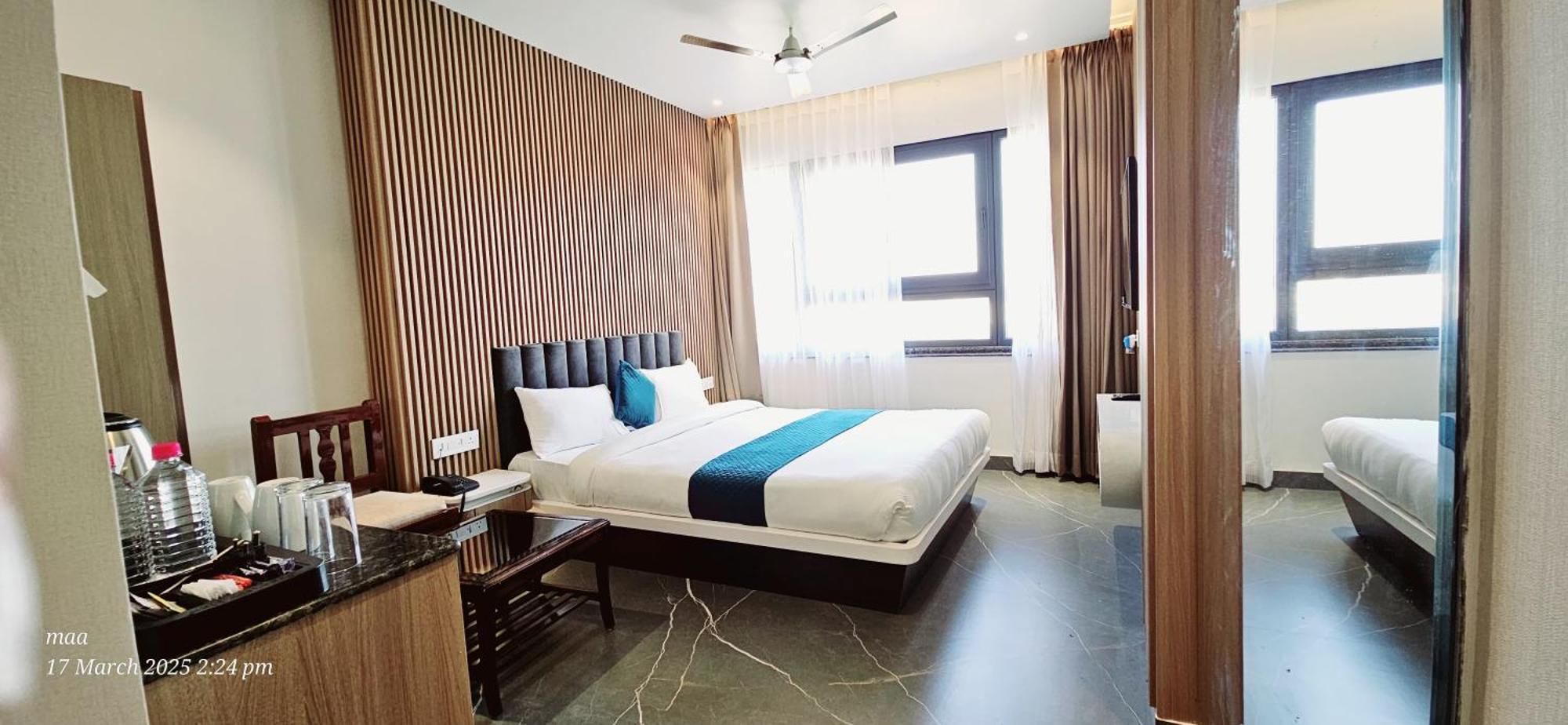Hotel River Rhythm Assi Ghat Варанаси Екстериор снимка